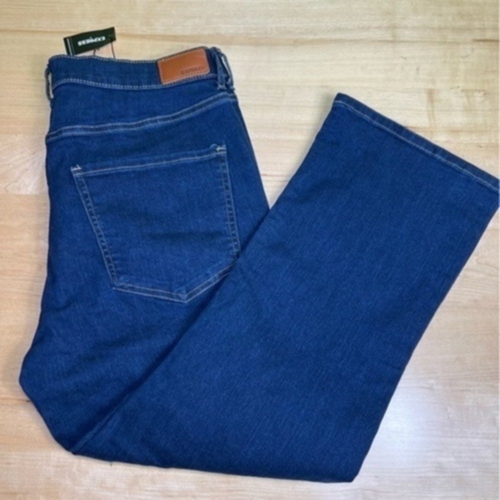 Express cropped flare high rise dark wash jeans size 14 NWT